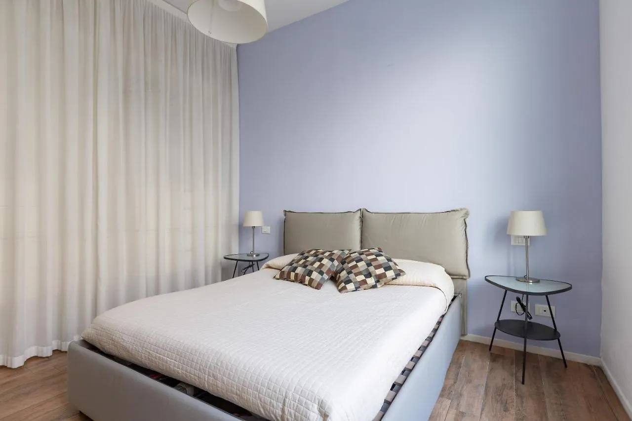 Tricolore Modern And Cozy Apartment Milan