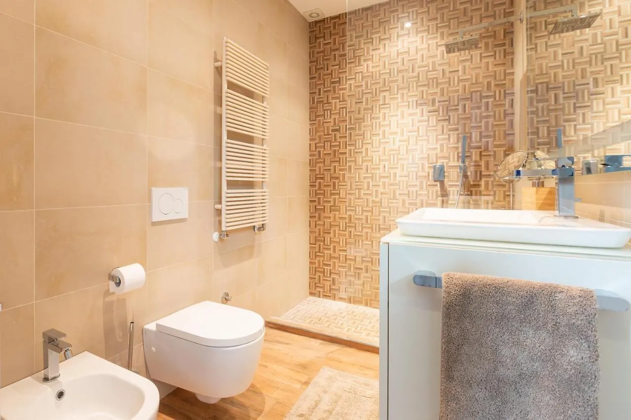 Tricolore Modern And Cozy Apartment Milan