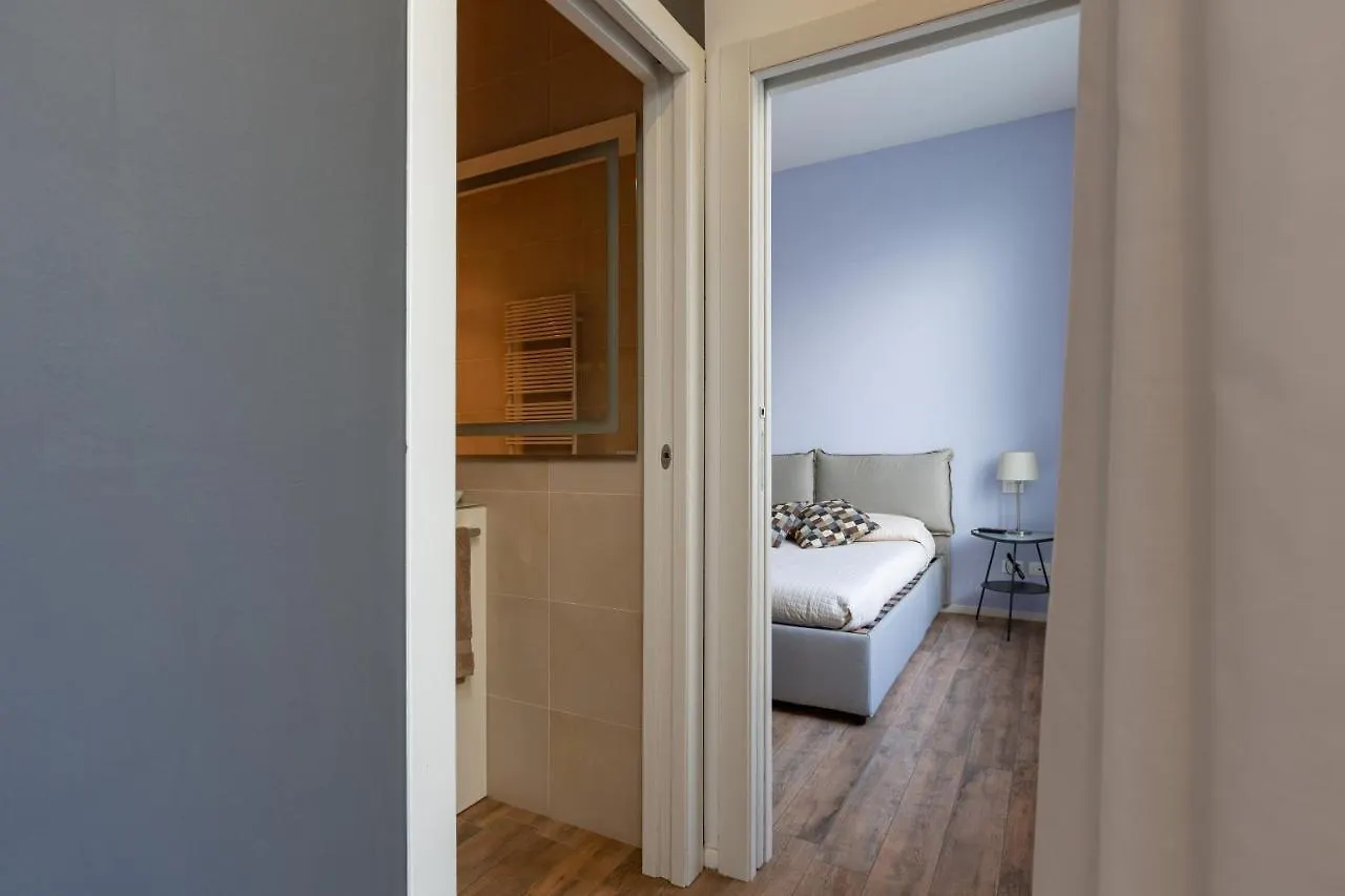 Tricolore Modern And Cozy Apartment Milan 0*,  Italy