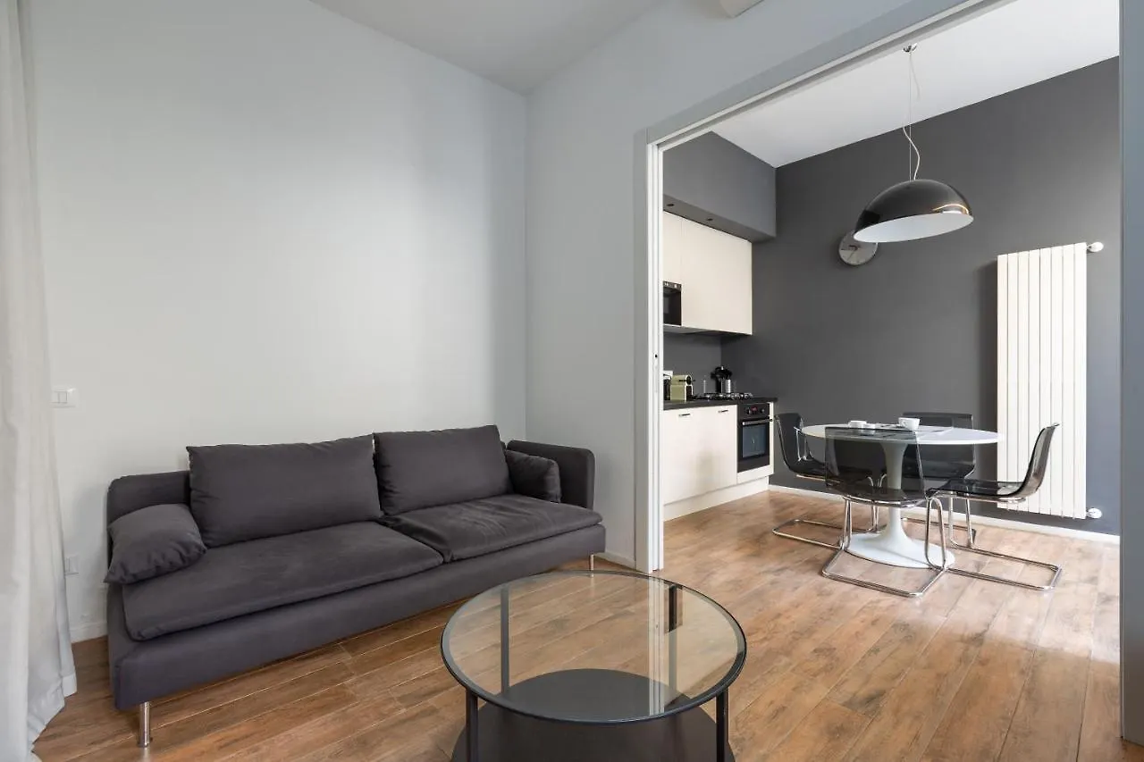 Tricolore Modern And Cozy Apartment Milan Italy
