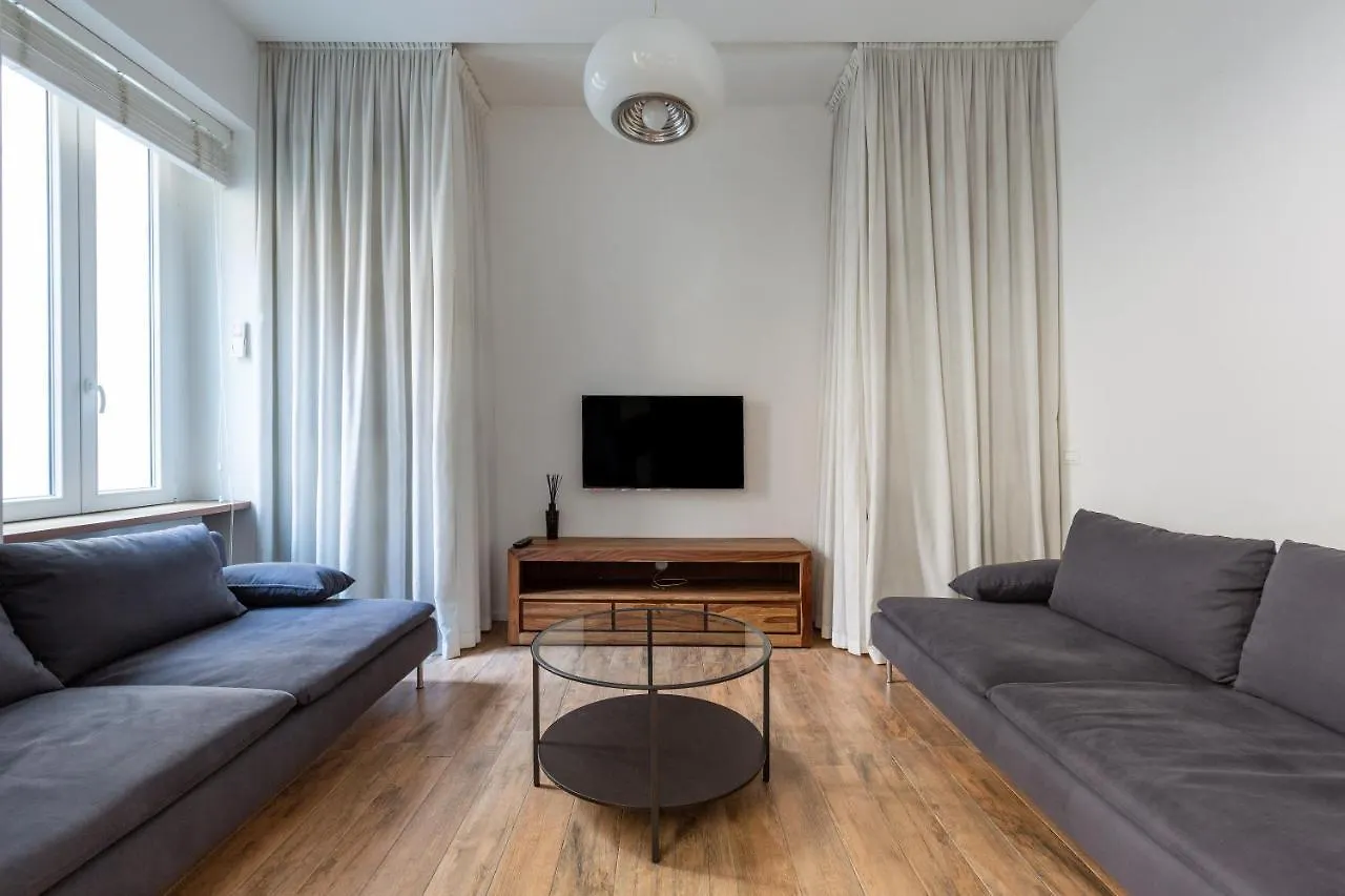 Tricolore Modern And Cozy Apartment Milan