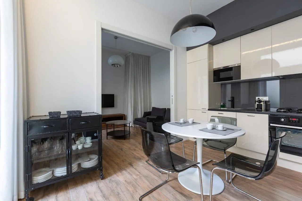 Tricolore Modern And Cozy Apartment Milan Italy