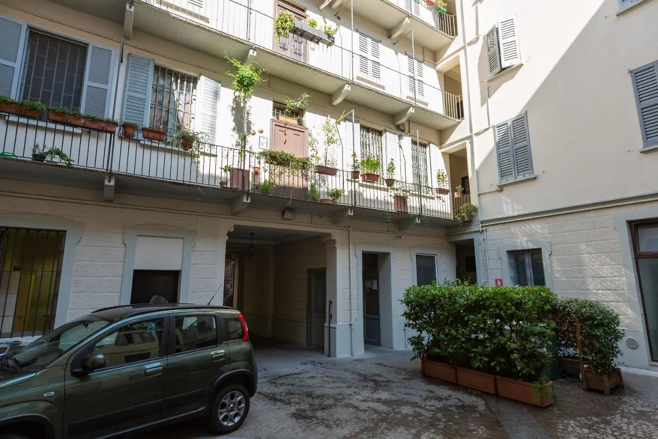 Tricolore Modern And Cozy Apartment Milan 0*,